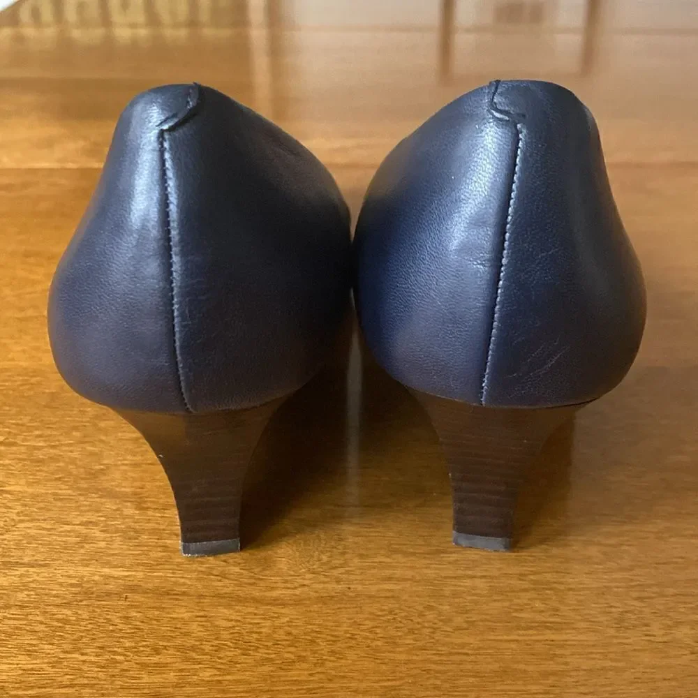 CIRCA (Joan & David) wedges